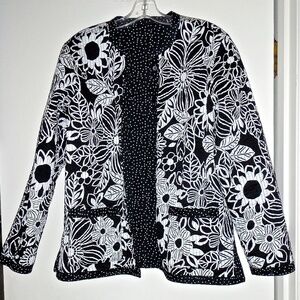 Women's lightweight quilted reversible black and white cotton jacket size L
